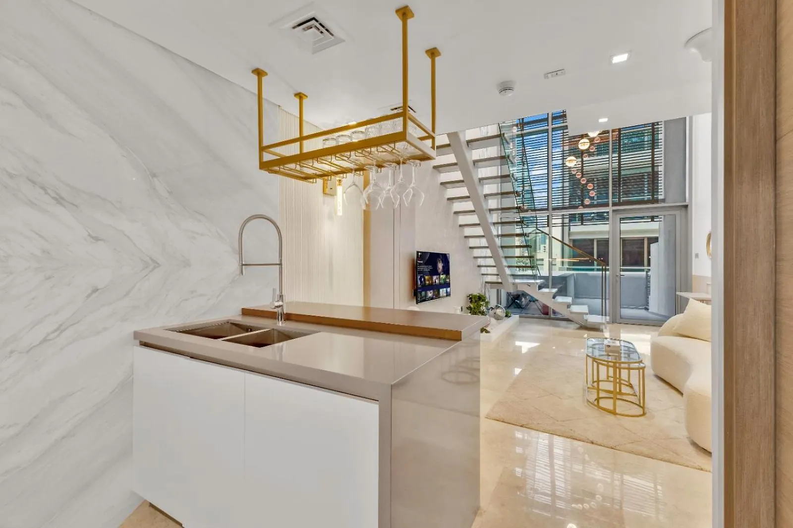 Design Duplex Pool, Gym & Walk To Dubai Mall