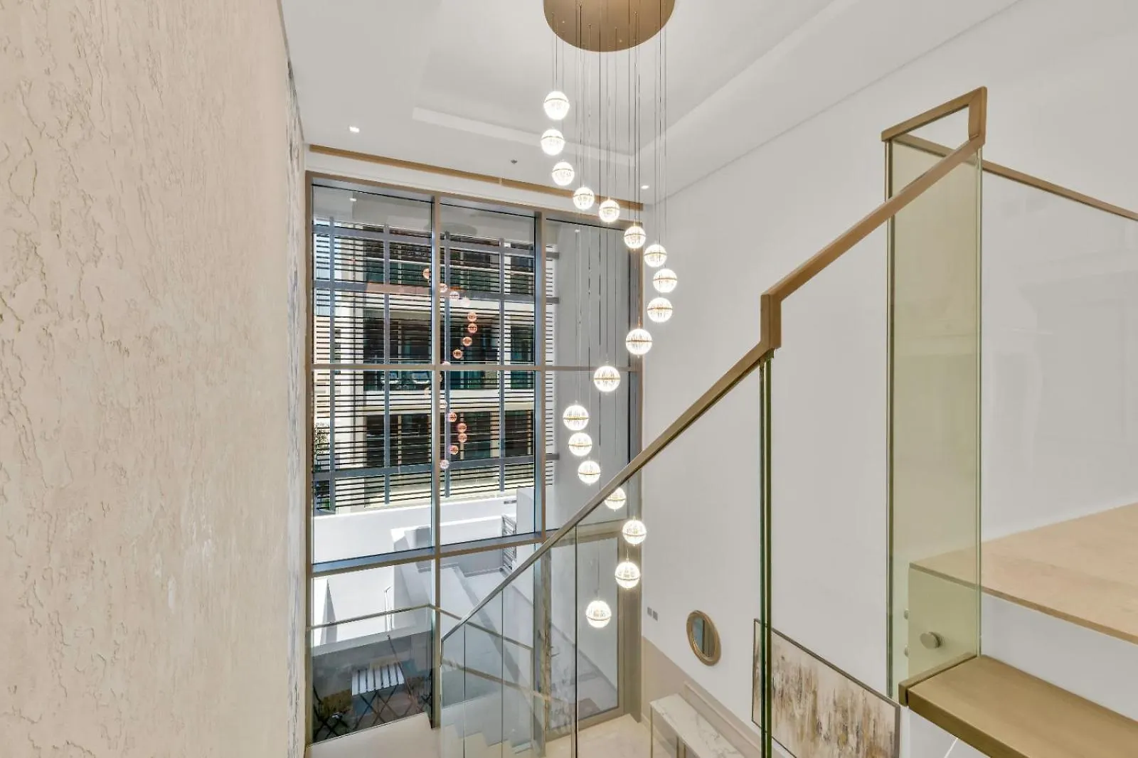 Design Duplex Pool, Gym & Walk To Dubai Mall