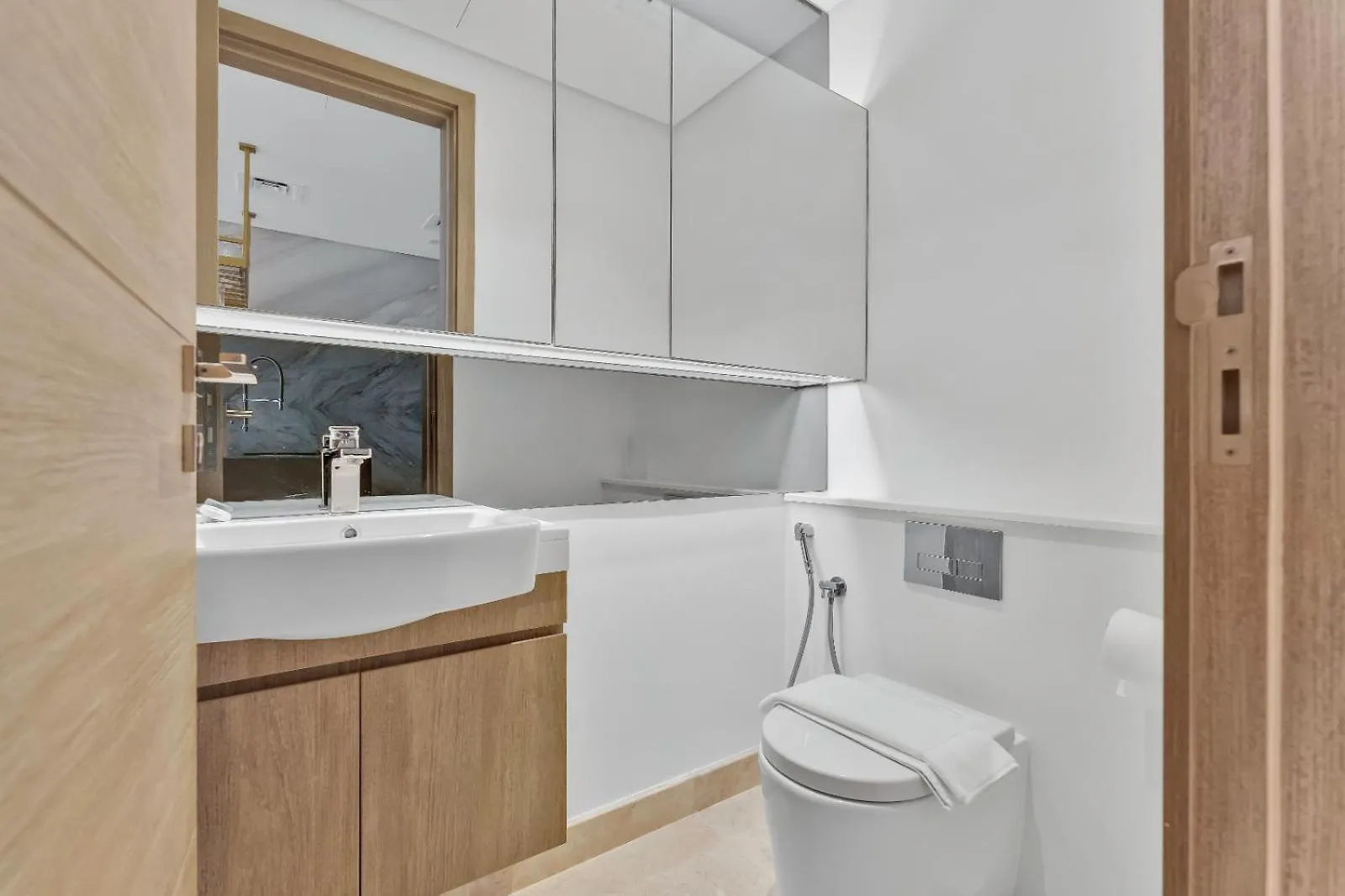 Appartamento Design Duplex Pool, Gym & Walk To Dubai Mall